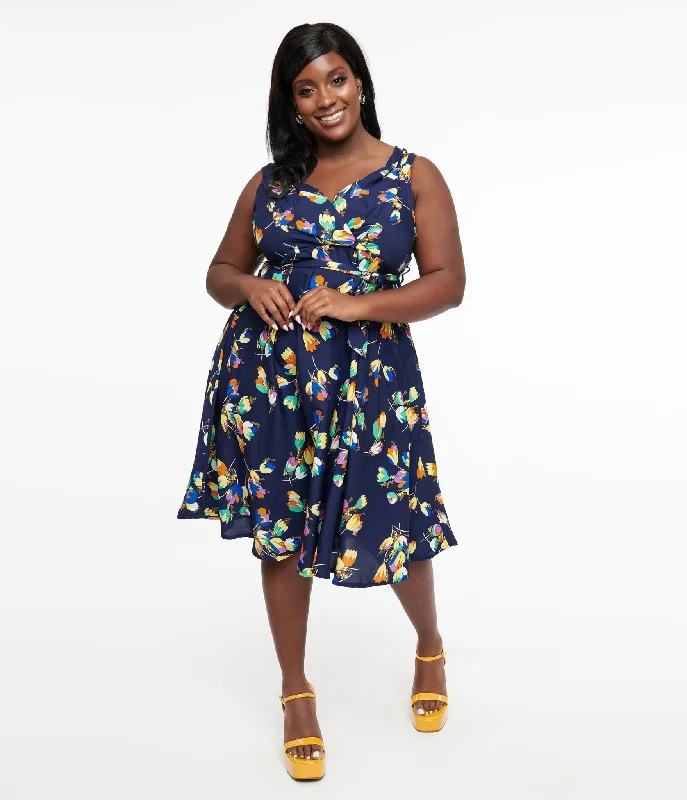 Shift Women Dress with a Simple and Classic Design for Everyday WearPlus Size 1950s Navy Floral Print Swing Dress