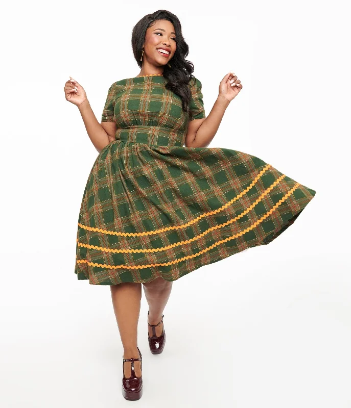 Printed Abstract Women Dress for a Modern and Artistic AppealUnique Vintage Plus Size 1950s Green Plaid Cotton Swing Dress