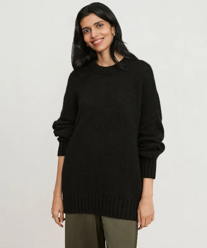 Long - Sleeve Women Sweater with Ribbed CuffsAlpaca Cocoon Crewneck