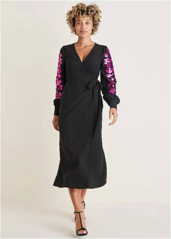 Sequin - Embellished Women Sweater for Special OccasionsFloral Sequin Maxi Dress - Black Multi