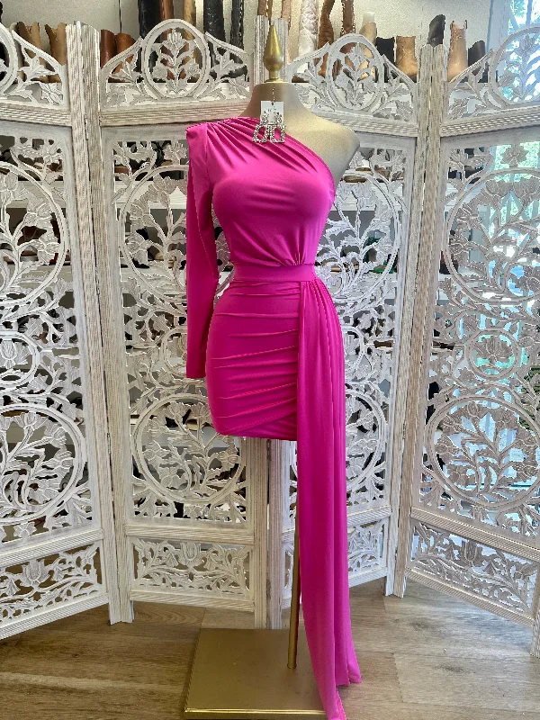 Mini Women Dress with a Short Hem for a Young and Trendy StyleMini Women Dress with a Short Hem for a Young and Trendy StyleHot Pink One Sleeve Tailed Dress