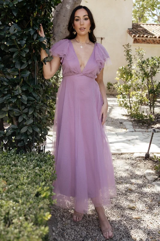 Halter Neck Women Dress to Show Off the Shoulders and NecklineHalter Neck Women Dress to Show Off the Shoulders and NecklineAnnabella Tulle Dress | Lavender