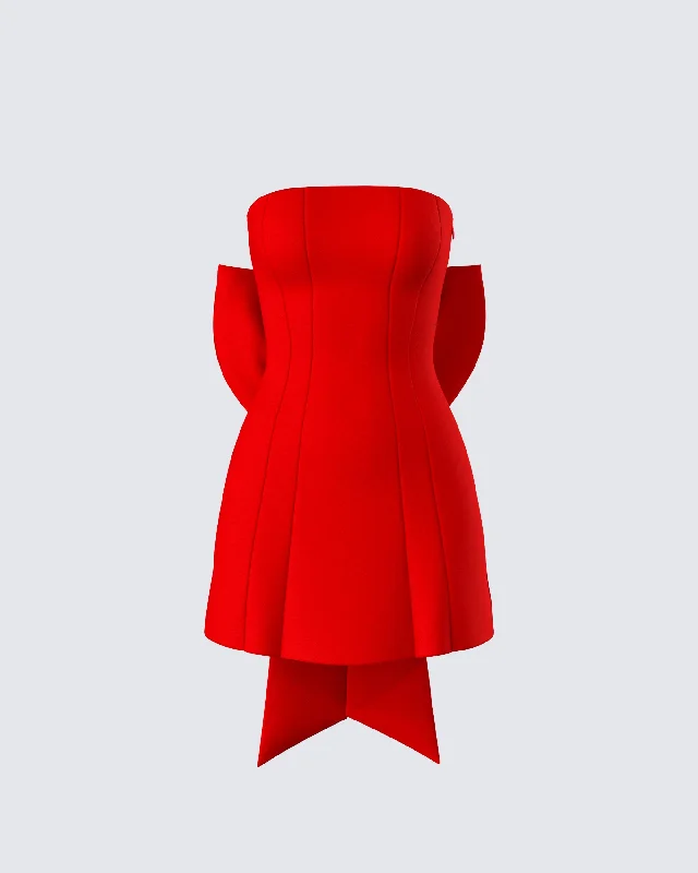 Sheath Women Dress with a Tailored Fit for a Professional LookSheath Women Dress with a Tailored Fit for a Professional LookMcKay Red Strapless Bow Mini Dress