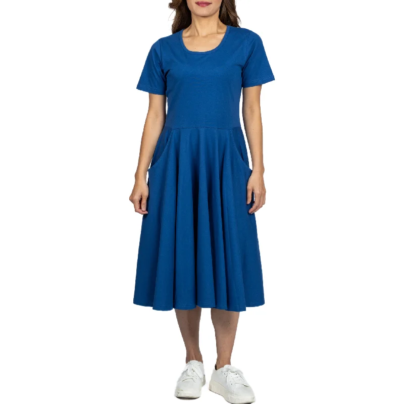 Halter Neck Women Dress to Show Off the Shoulders and NecklineHalter Neck Women Dress to Show Off the Shoulders and NecklineBlue Full Twirl Dress