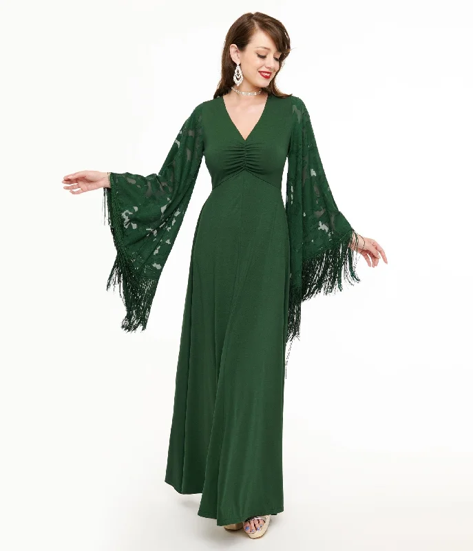 Ball Gown Women Dress with a Full Skirt for a Princess - like LookBall Gown Women Dress with a Full Skirt for a Princess - like LookSmak Parlour 1970s Green Fringe Sleeve Maxi Dress