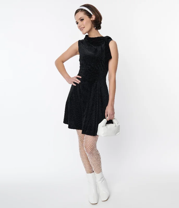 Ruffled Women Dress with Multiple Layers for a Playful and Girly StyleSmak Parlour Black Mock Neck Fit & Flare Dress