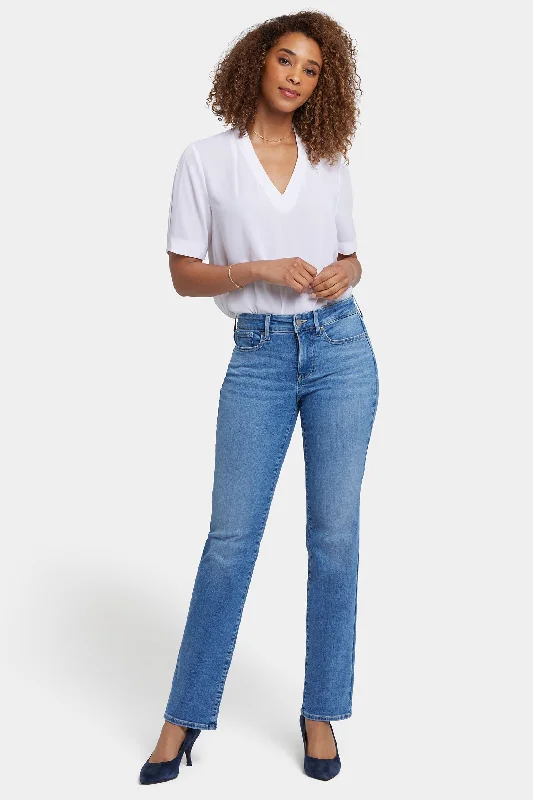 Ripped women jeans for a rebellious and fashion - forward styleMarilyn Straight Jeans - Newport Sky