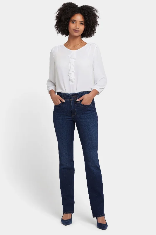 Skinny women jeans with a form - fitting designMarilyn Straight Jeans - Northbridge