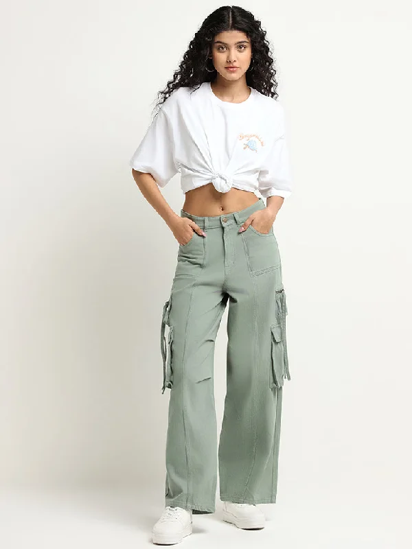 Mom jeans for a nostalgic and casual lookNuon Green High Rise Wide Leg Fit Cargo Jeans