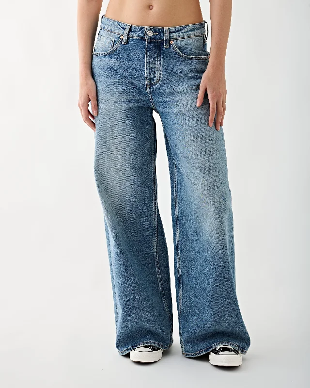 Button - fly women jeans with a traditional touchBella Portland