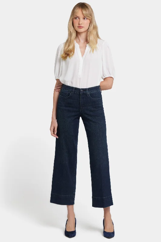 Mom jeans for a nostalgic and casual lookTeresa Wide Leg Ankle Jeans - Obsidian Blue