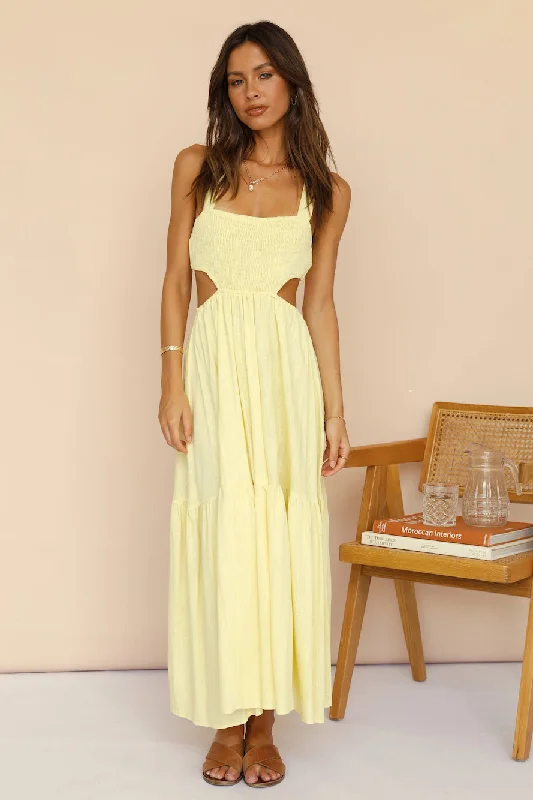 Empire Waist Women Dress to Accentuate the Bust and Conceal the WaistEmpire Waist Women Dress to Accentuate the Bust and Conceal the WaistBlink Twice Maxi Dress Yellow