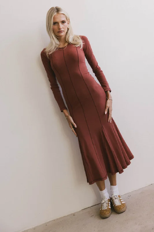 Shift Women Dress with a Simple and Classic Design for Everyday WearShift Women Dress with a Simple and Classic Design for Everyday WearFiona Ribbed Godet Dress in Rust