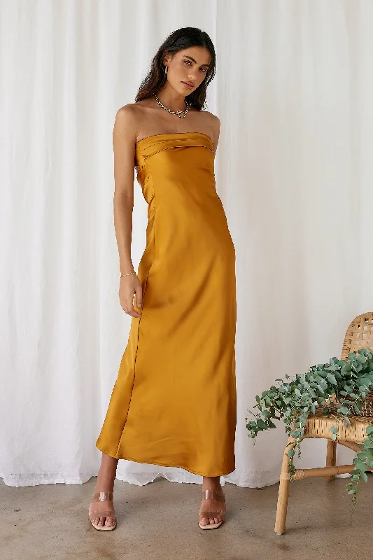 Mermaid - Style Women Dress with a Fitted Silhouette for Special OccasionsMermaid - Style Women Dress with a Fitted Silhouette for Special OccasionsGleam In Gold Maxi Dress Yellow