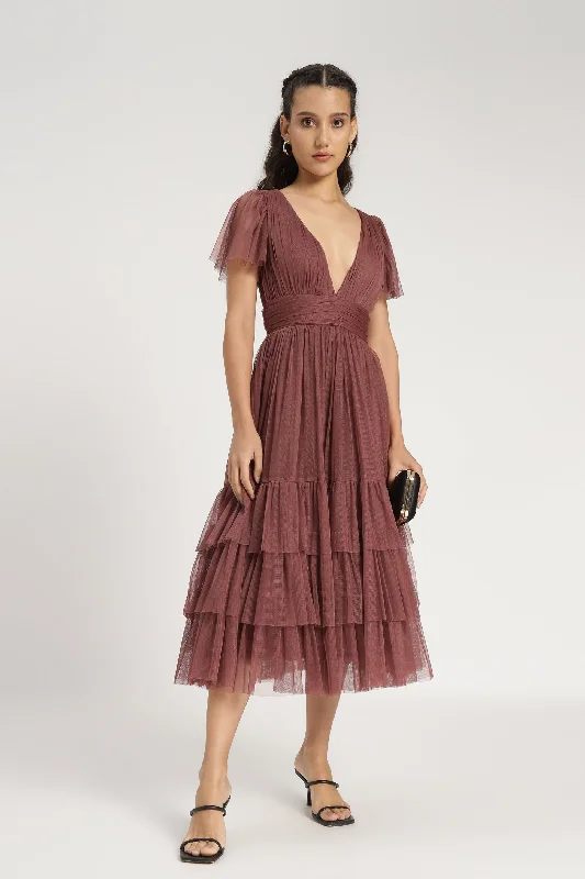 Lace - Embellished Women Dress for an Elegant and Sophisticated AppearanceLace - Embellished Women Dress for an Elegant and Sophisticated AppearanceMadison Rose Brown Tulle Bridesmaid Midi Dress