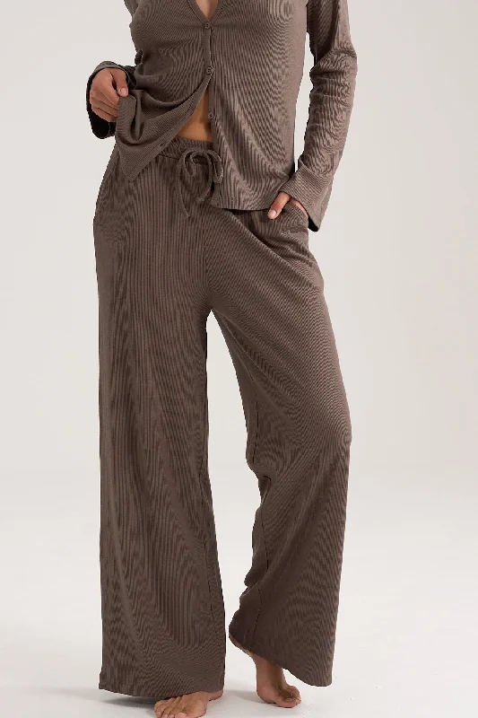 Metallic - finish bikini for a glamorous and eye - catching poolside lookWide-leg Rib Pants in Brown