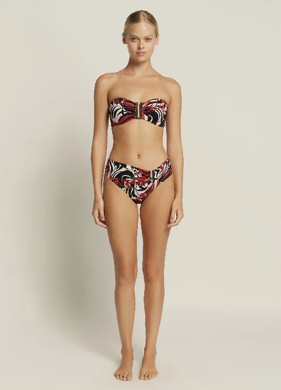 Convertible bikini that can be worn in multiple styles for versatilityCasa Lucia Bandeau Top - Desert Red/Black